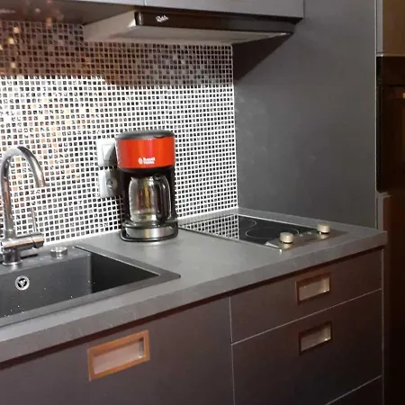 Apartment Ensoleille Pour 3 Pers Avec Balcon, Pied Des Pistes - Le Sorbier, Les Menuires - Fr-1-178-152